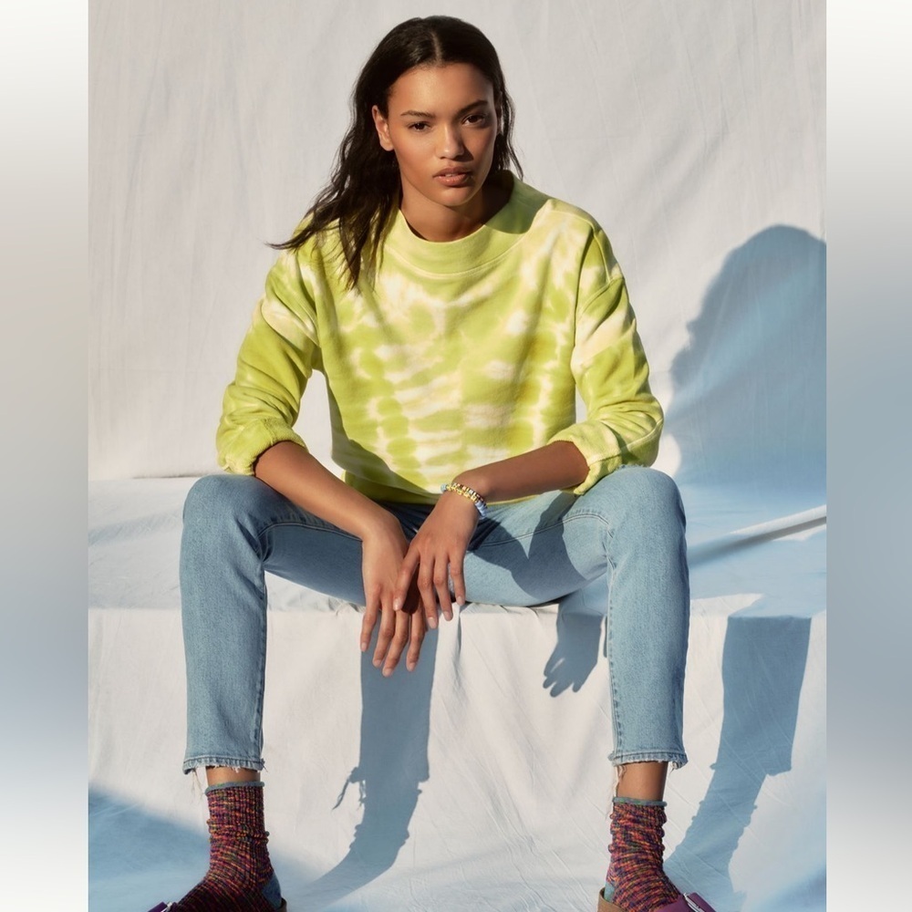 Pilcro Anthropologie Elayna Sweatshirt in Lime Yellow - Size Small
